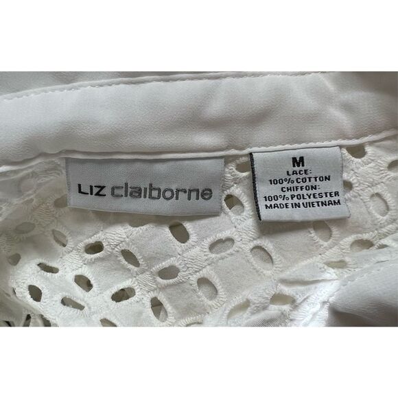 Liz Claiborne White Collared Sleeveless Lace and Mesh Button Up Blouse - Picture 2 of 3